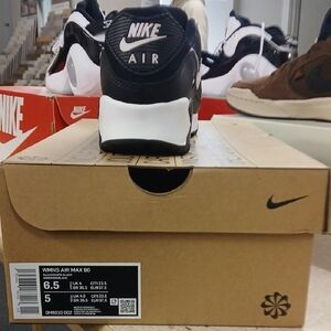 Nike Air Max 90 Women's Sneakers - Black and White